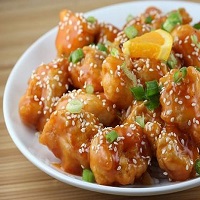 Kurczak z ryżem i surówką